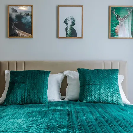 Sunline Urocza 5c 아파트