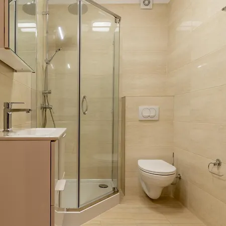 Sunline Urocza 5c 아파트